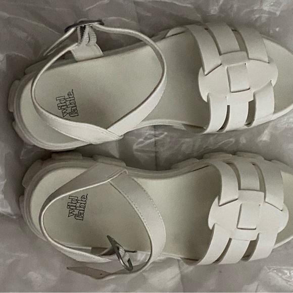 White Women’s Wild Fable Platforms - Picture 7 of 12